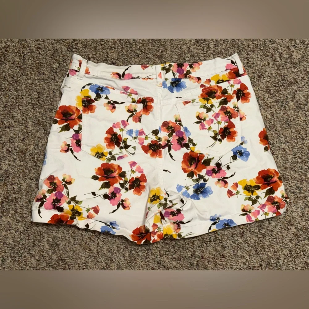 Women's plus size 16 Gloria Vanderbilt‎ Floral Women's Shorts flowers summer